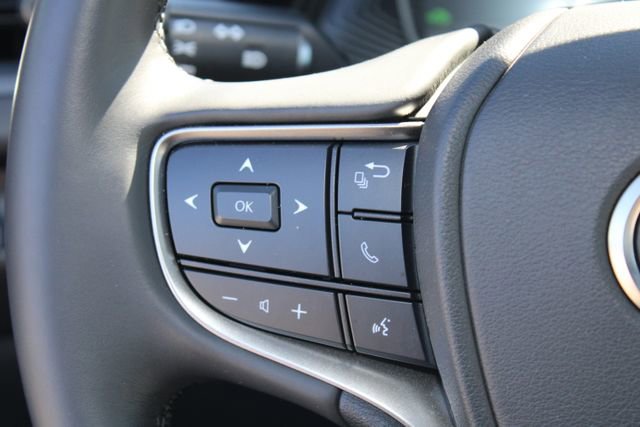 Certified 2024 Lexus UX 250h FWD image 18