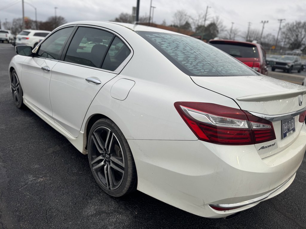 Used 2016 Honda Accord Sport image 6