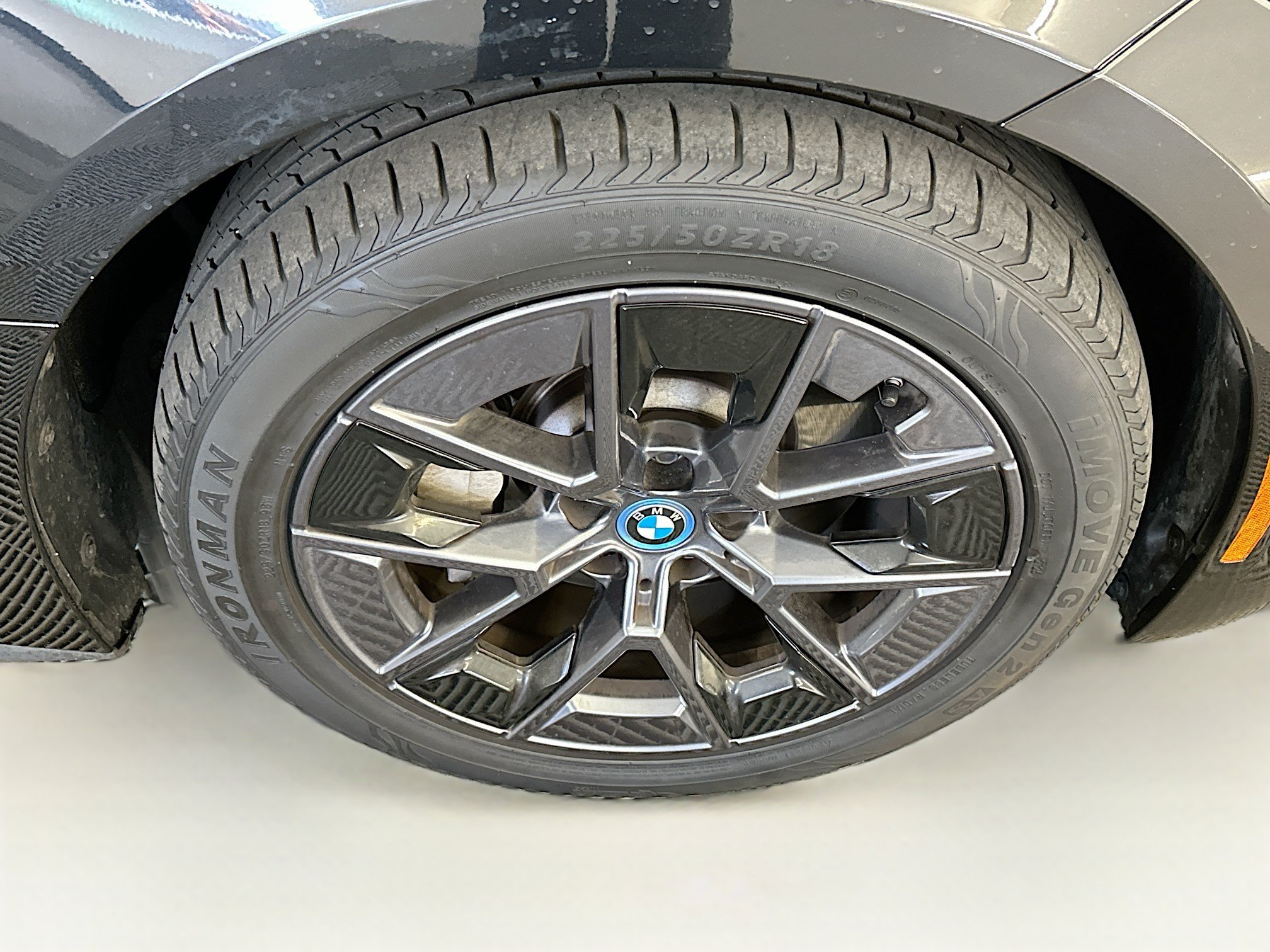 Used 2024 BMW i4 xDrive40i AWD/4WD image 11