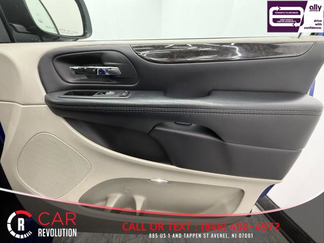 Used 2019 Dodge Grand Caravan SE image 42