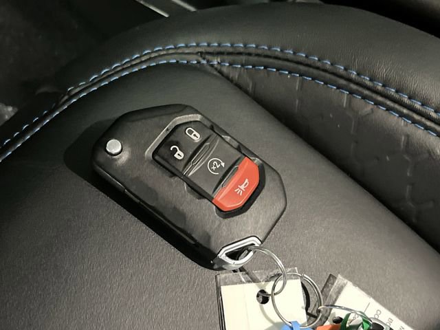 Used 2024 Jeep Wrangler High Altitude image 28