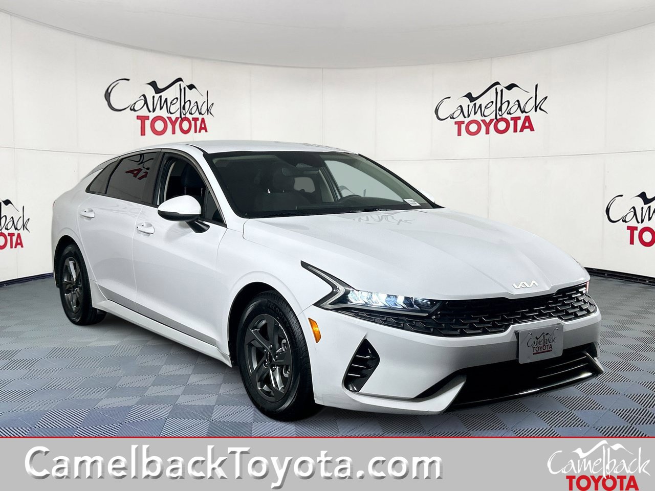 Used 2022 Kia K5 LXS FWD image 1
