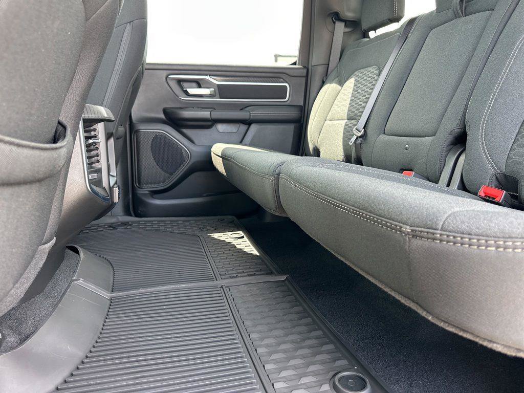 New 2026 RAM 1500 Big Horn AWD/4WD image 17