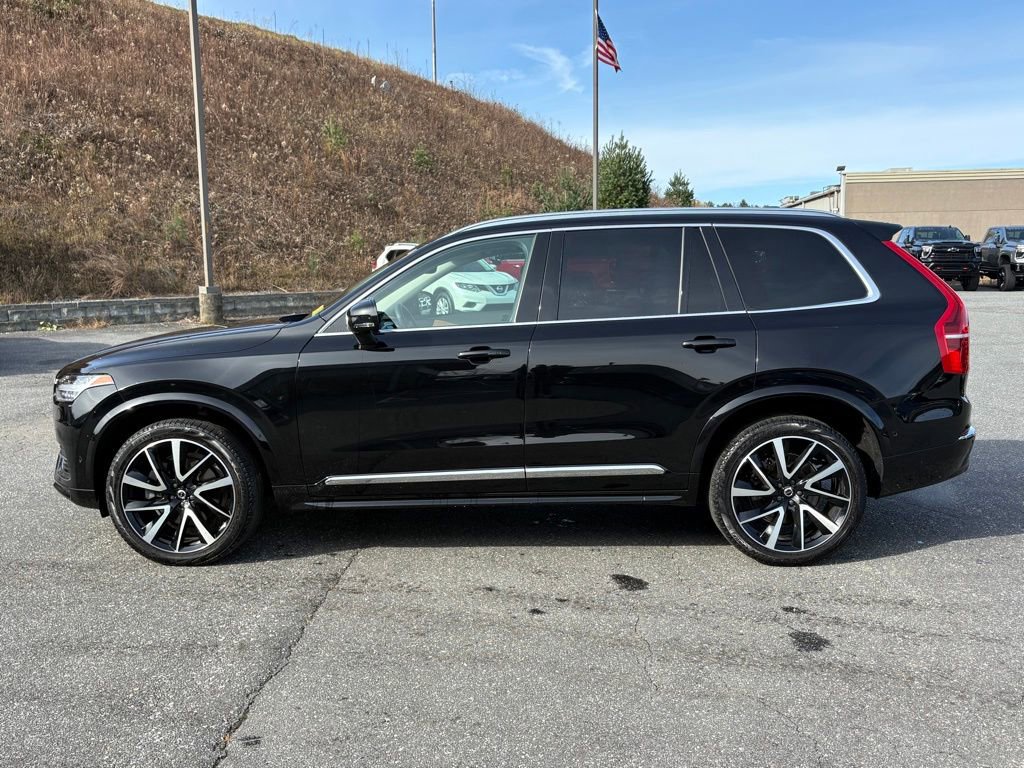 Used 2023 Volvo XC90 B6 Plus w/ Protection Package Premier image 17