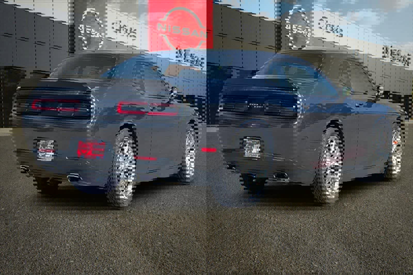 Used 2023 Dodge Challenger GT image 3