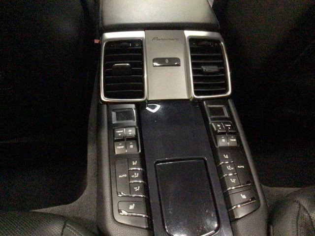 Used 2016 Porsche Panamera Edition image 15