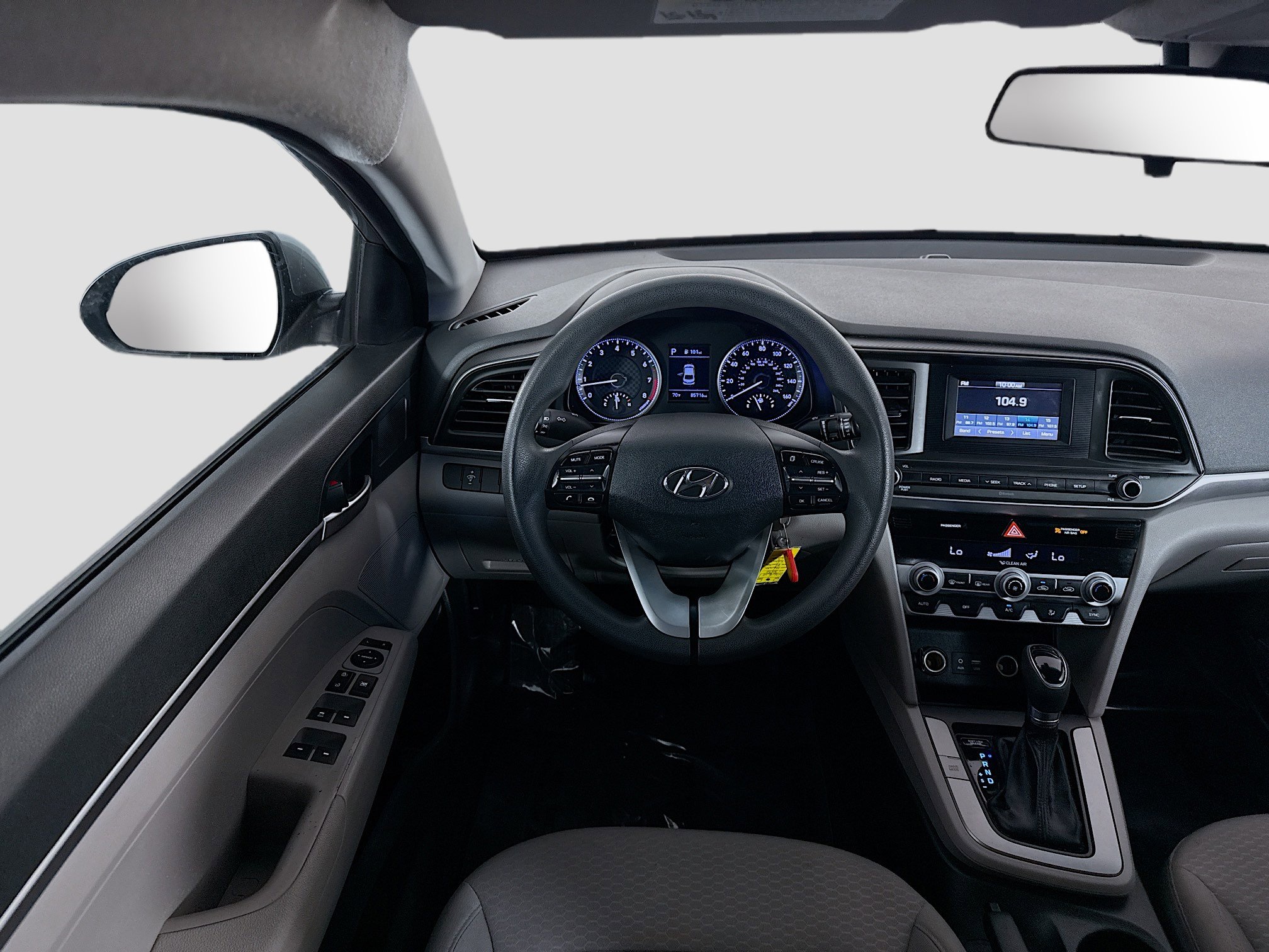 Used 2020 Hyundai Elantra SE image 17