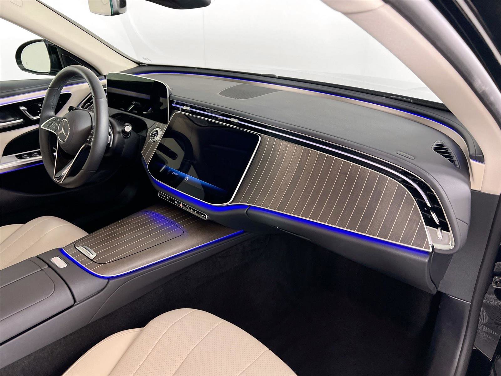 Used 2025 Mercedes-Benz E 350 4MATIC Sedan image 28