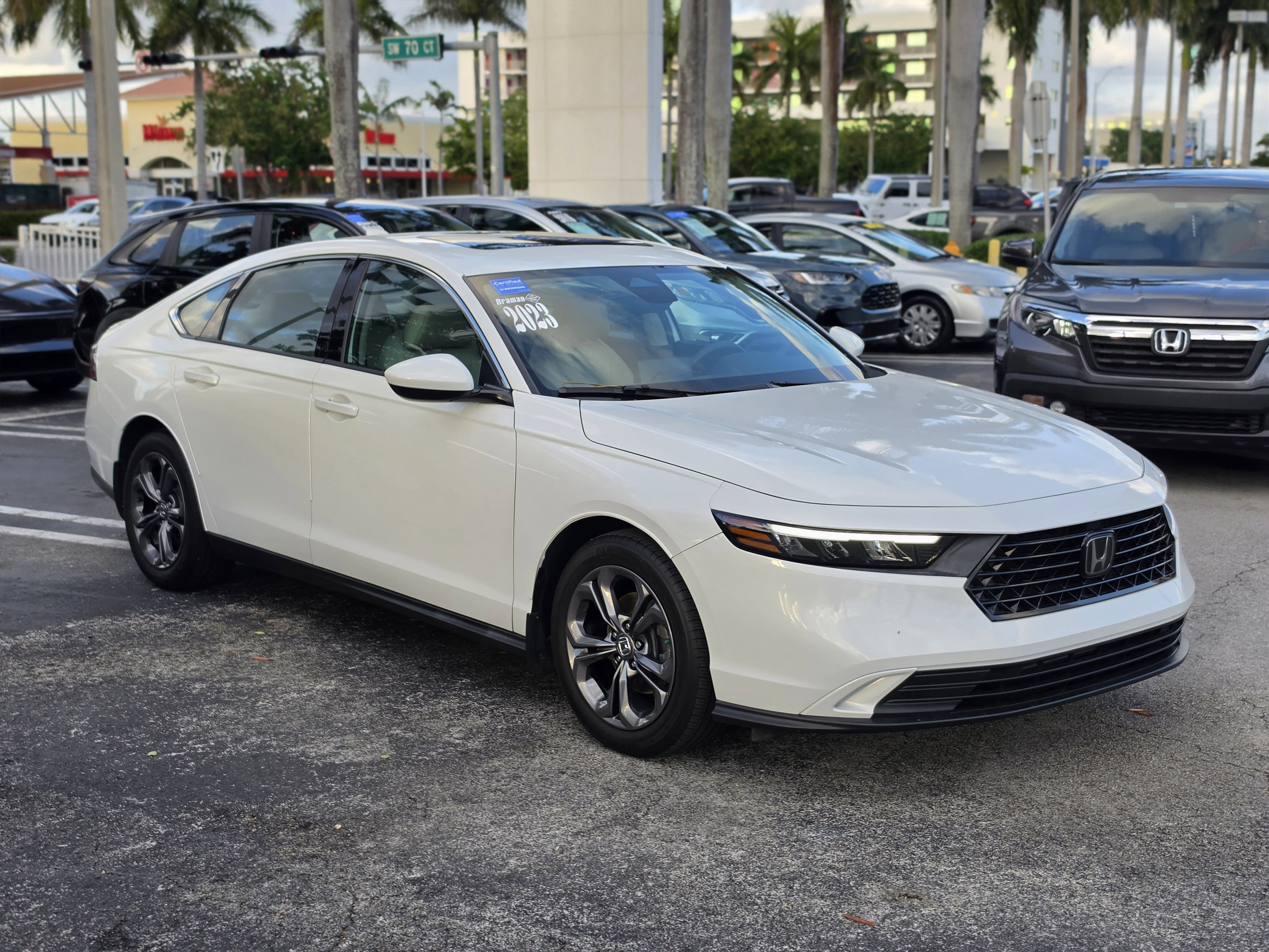 Certified 2023 Honda Accord EX image 10