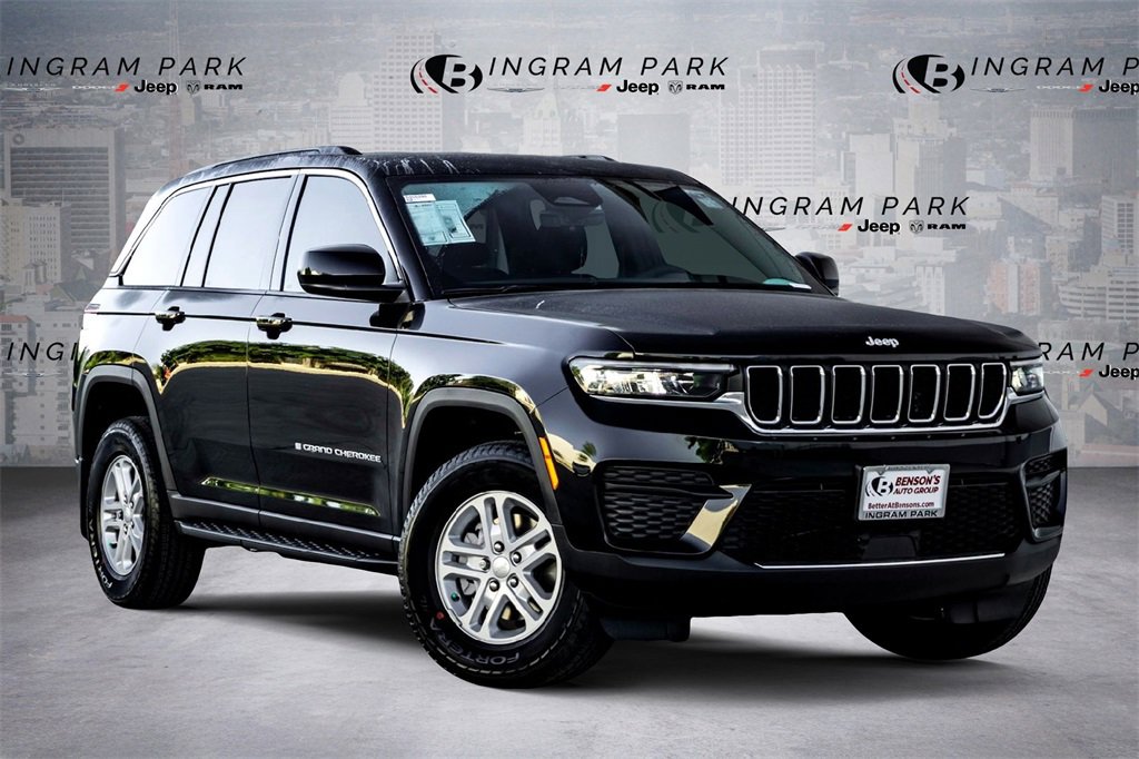New 2025 Jeep Grand Cherokee Laredo w/ Luxury Tech Group I
