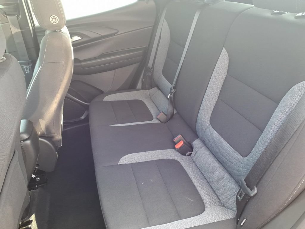 Used 2026 Chevrolet TrailBlazer LS w/ LS Convenience Package FWD image 15