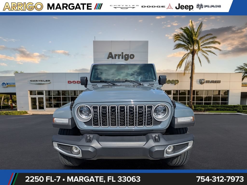 Used 2025 Jeep Wrangler Unlimited Sahara w/ Safety Group AWD/4WD image 3