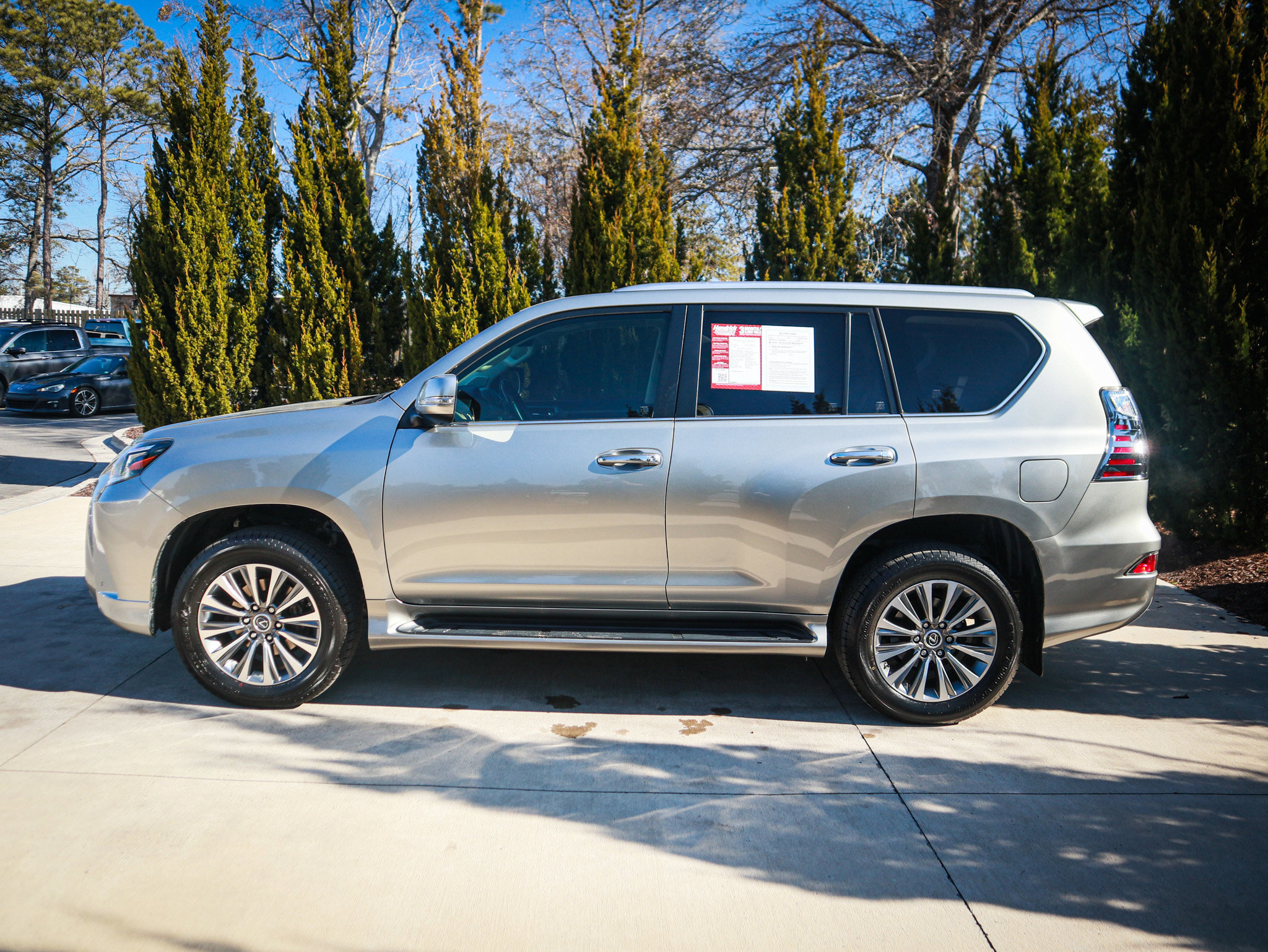 Used 2020 Lexus GX 460 Luxury w/ Accessory Package AWD/4WD image 47
