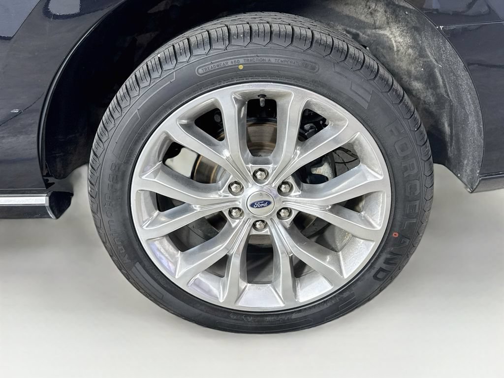 Used 2019 Ford Expedition Platinum RWD image 35