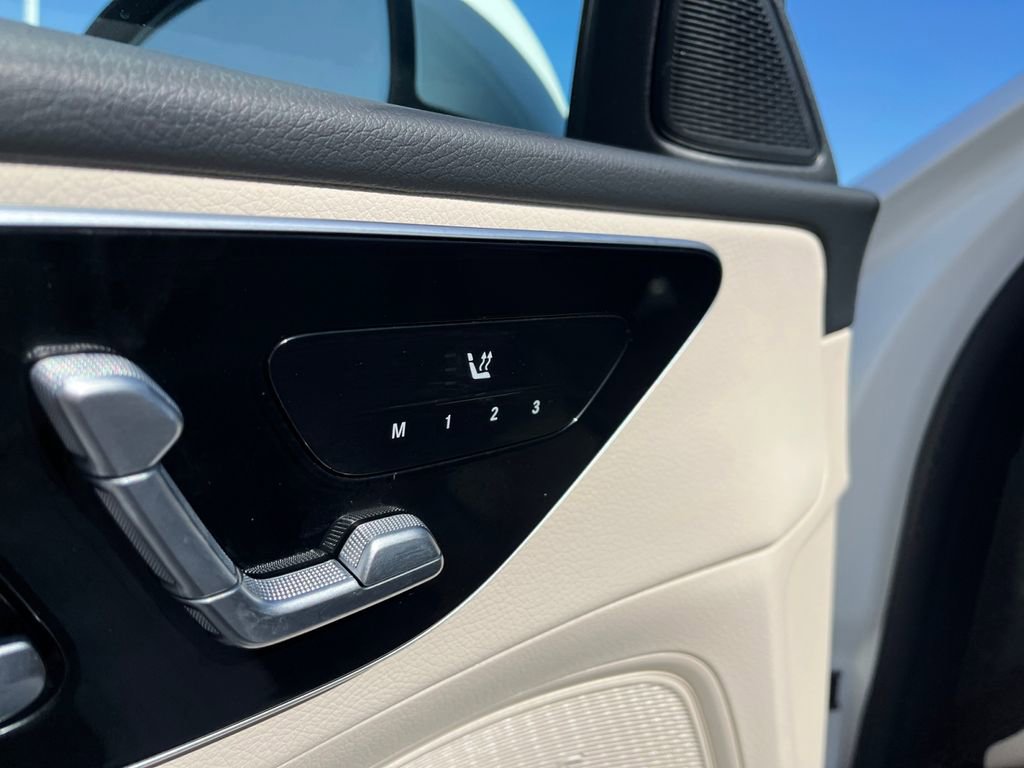 Certified 2025 Mercedes-Benz C 300 4MATIC Sedan image 21