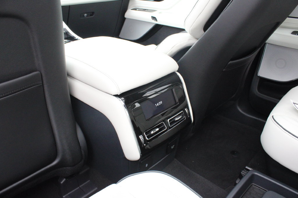 New 2027 Lincoln Aviator Black Label w/ Dynamic Handling Package AWD/4WD image 22