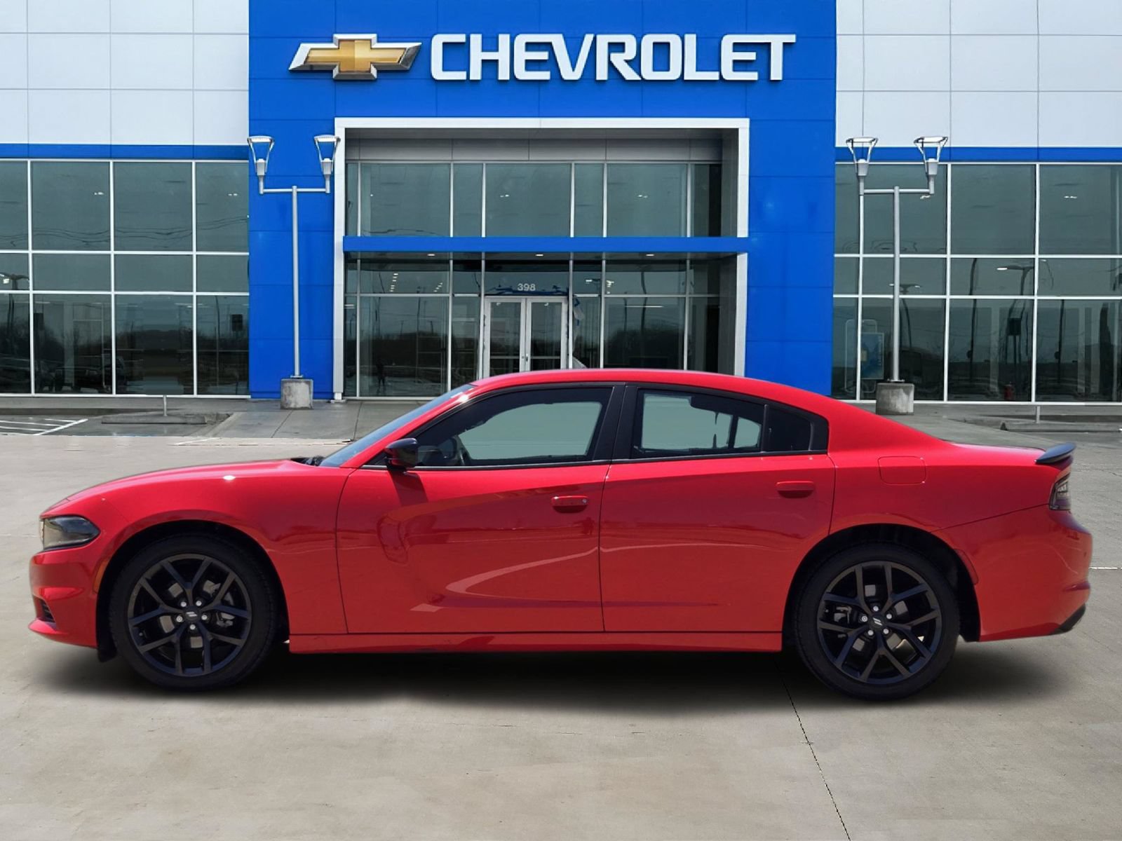 Used 2023 Dodge Charger SXT w/ Blacktop Package RWD image 3