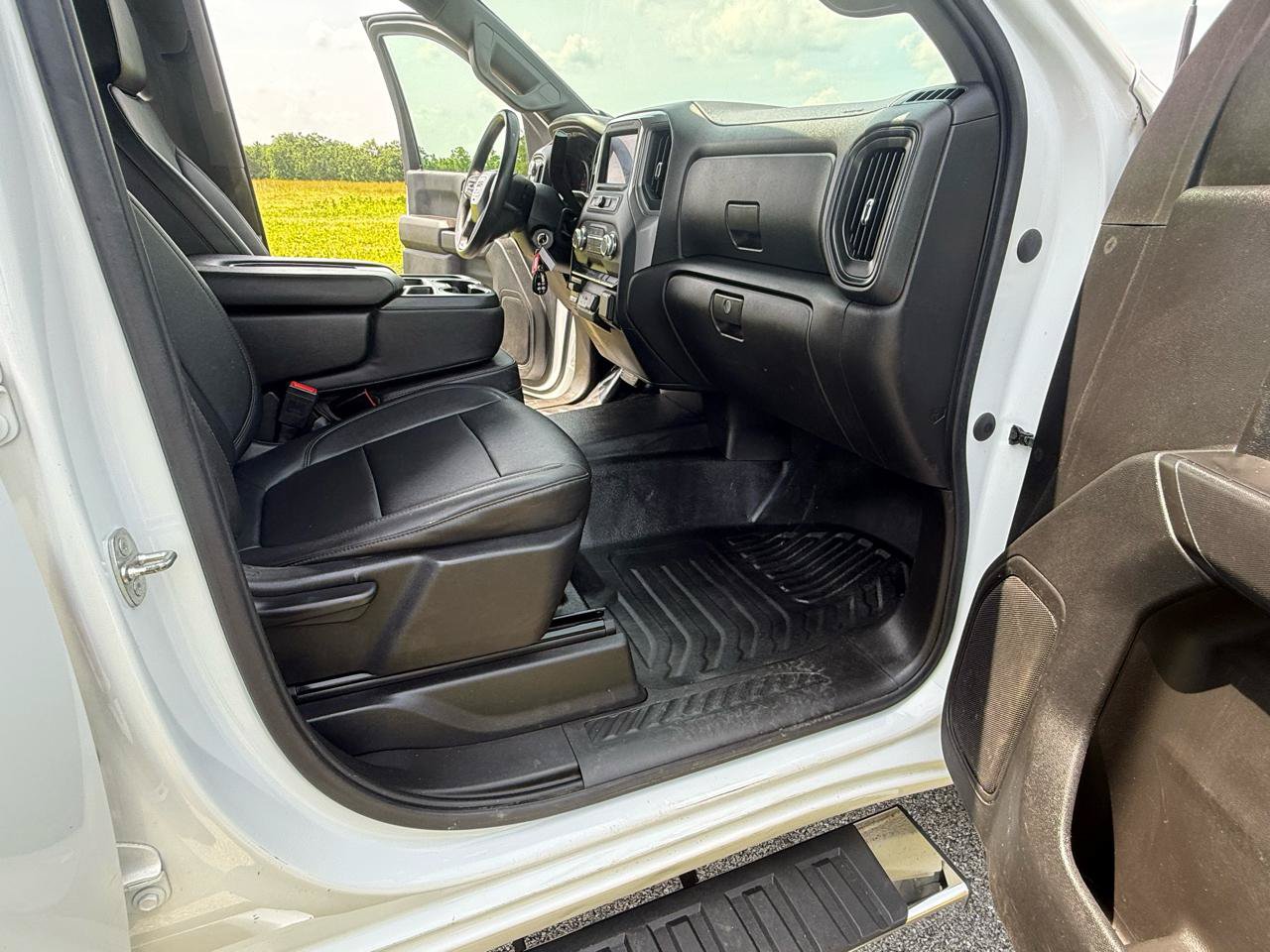 Used 2021 GMC Sierra 3500 4x4 Crew Cab w/ Convenience Package image 16
