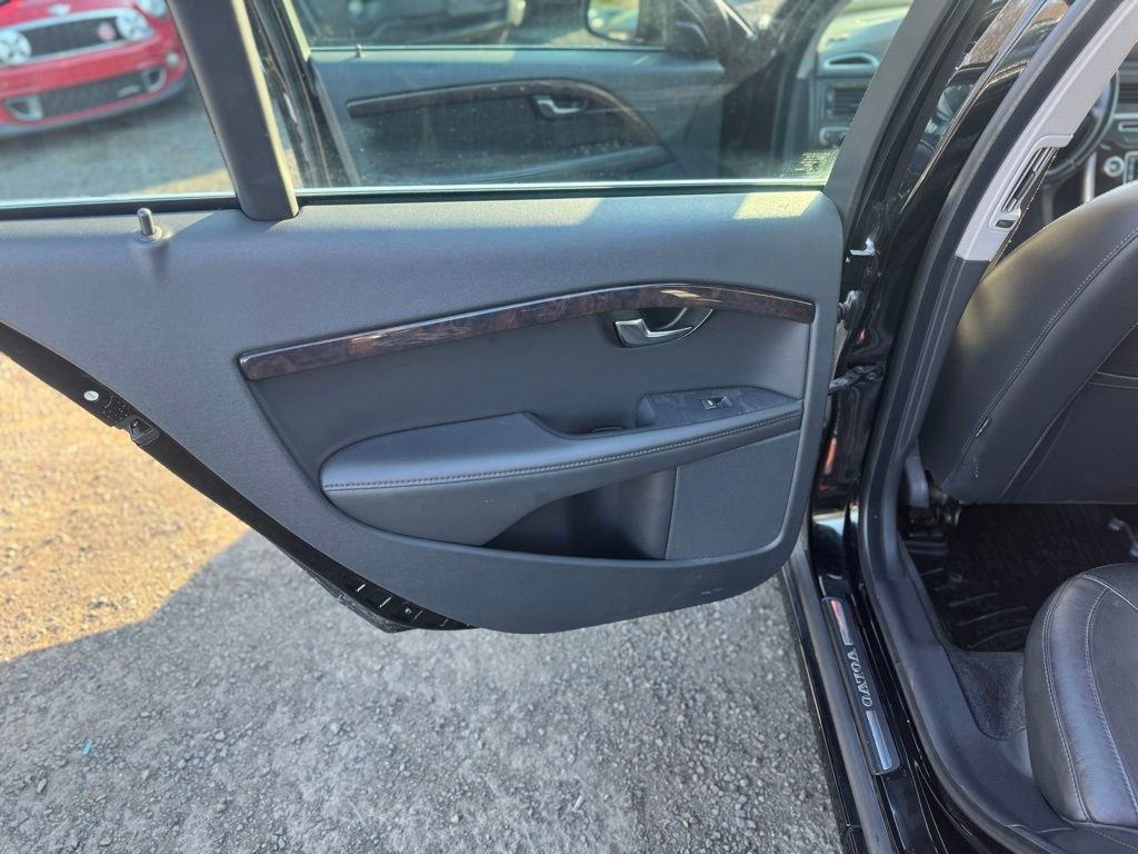 Used 2016 Volvo S80 T5 w/ Convenience Package image 21