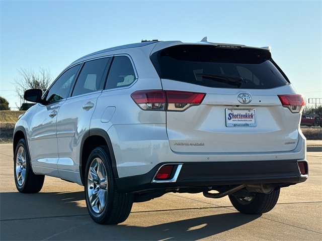 Used 2019 Toyota Highlander Limited image 6