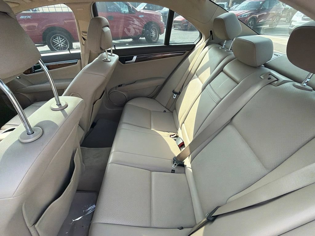 Used 2012 Mercedes-Benz C 250 Sedan image 9