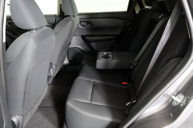 Used 2024 Nissan Rogue S AWD/4WD image 15