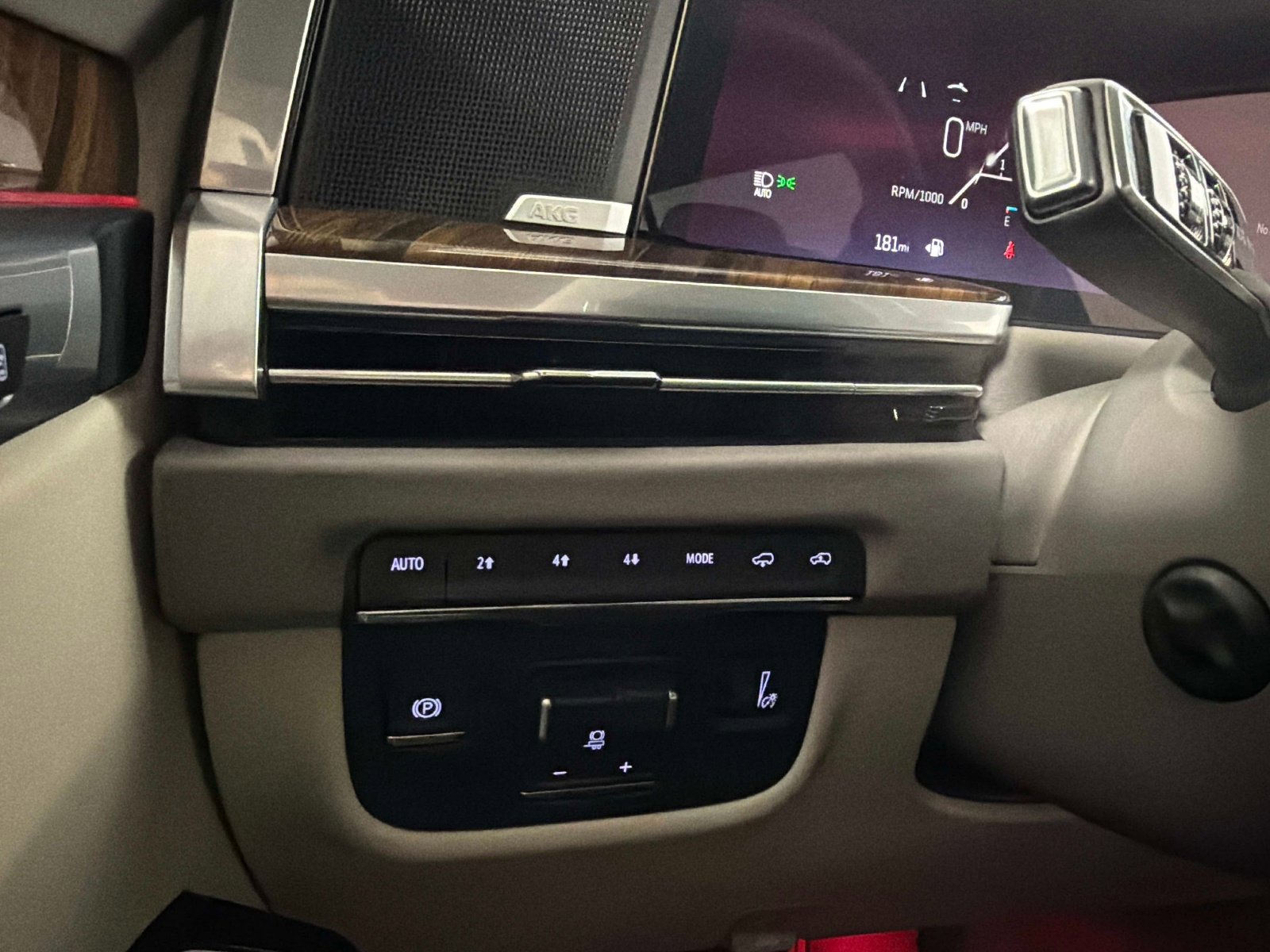 Used 2026 Cadillac Escalade Platinum Sport AWD/4WD image 51