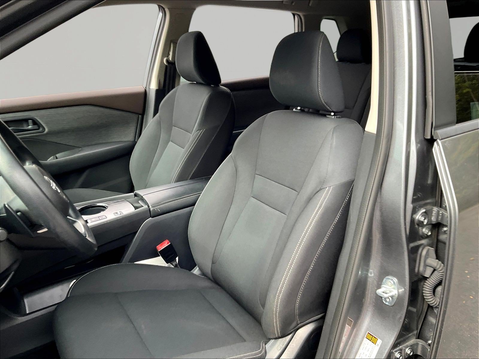 Used 2023 Nissan Rogue S FWD image 22