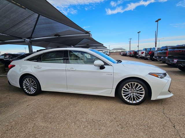 Used 2019 Toyota Avalon Limited w/ Advanced Safety Package image 4