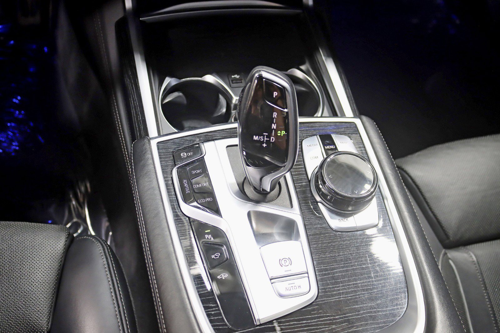 Used 2020 BMW 750i xDrive w/ Executive Package AWD/4WD image 29