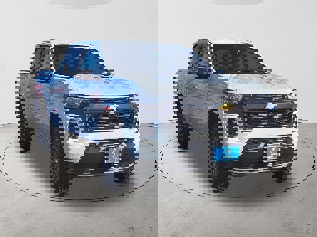 New 2024 Chevrolet Colorado LT w/ LT Convenience Package II image 3