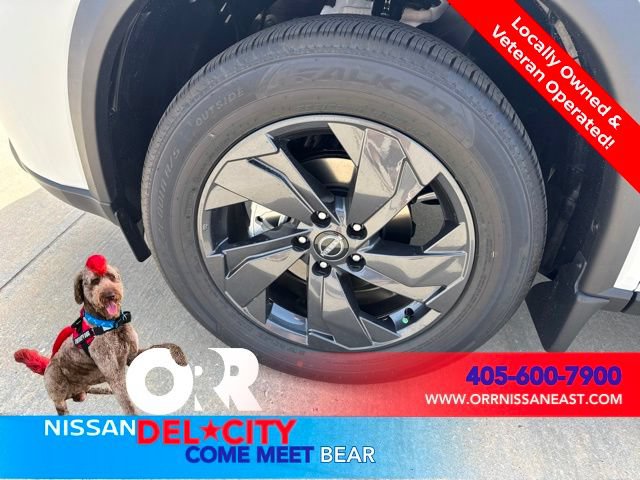 New 2026 Nissan Rogue SV FWD image 9