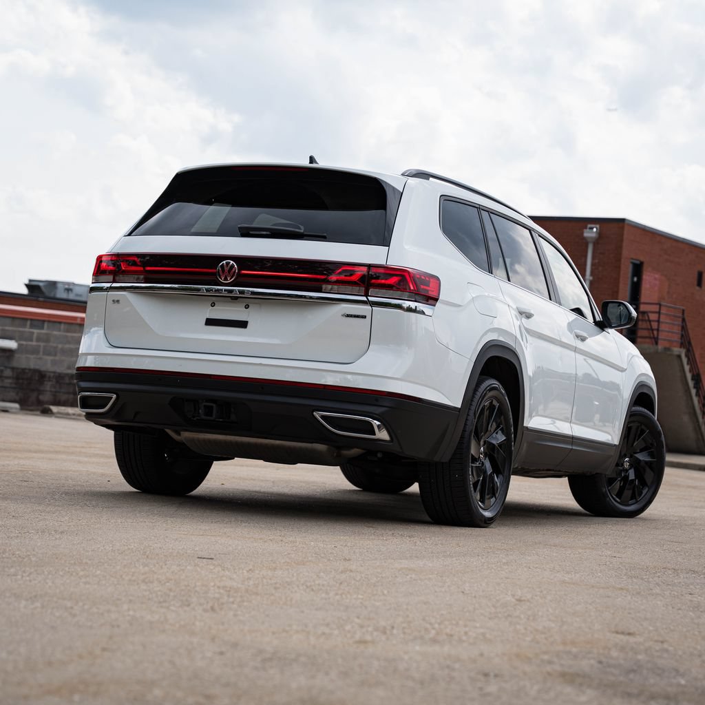 Certified 2024 Volkswagen Atlas SE w/ Panoramic Sunroof Package AWD/4WD image 6