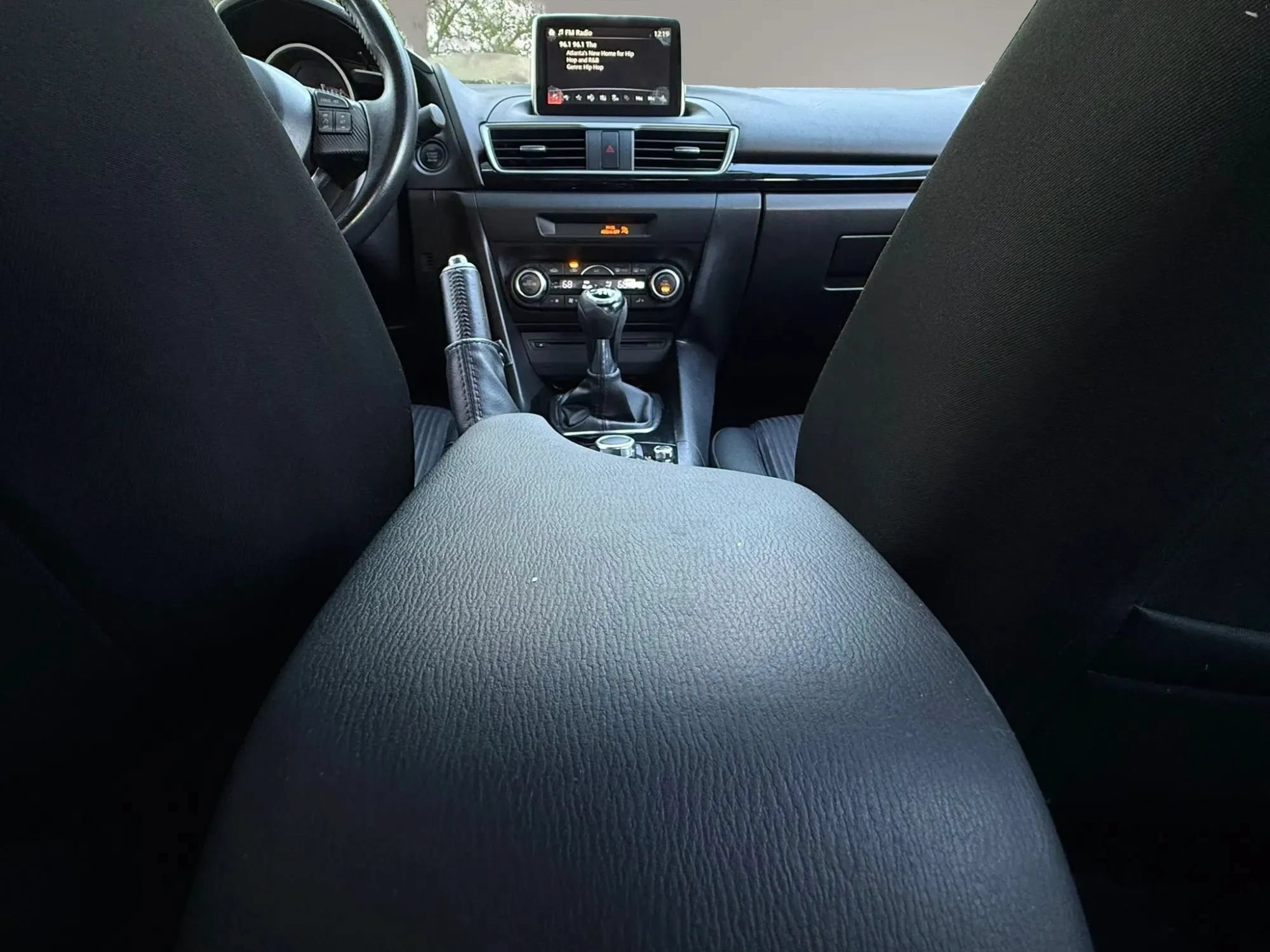 Used 2016 MAZDA MAZDA3 i Touring w/ Popular Equipment Package FWD image 38