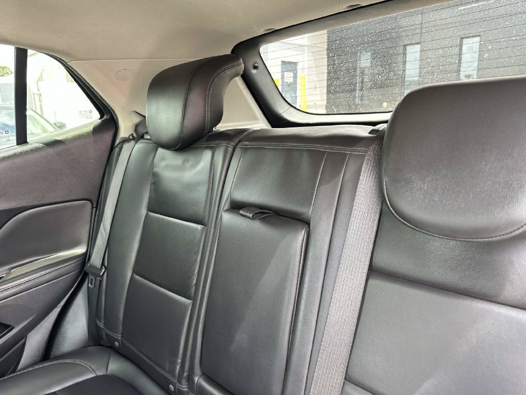 Used 2020 Buick Encore Essence AWD/4WD image 26
