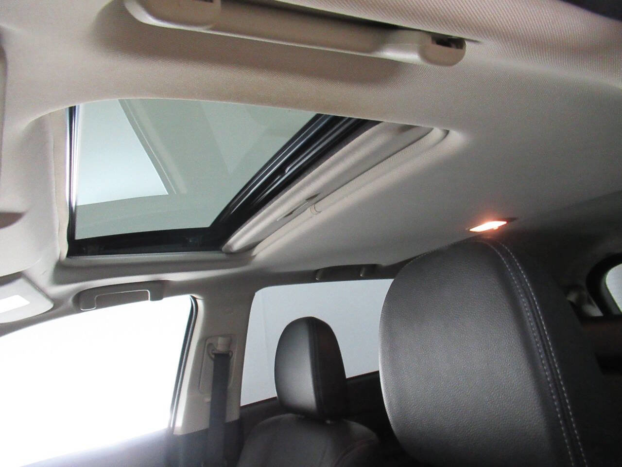 Used 2016 Mitsubishi Outlander GT image 13