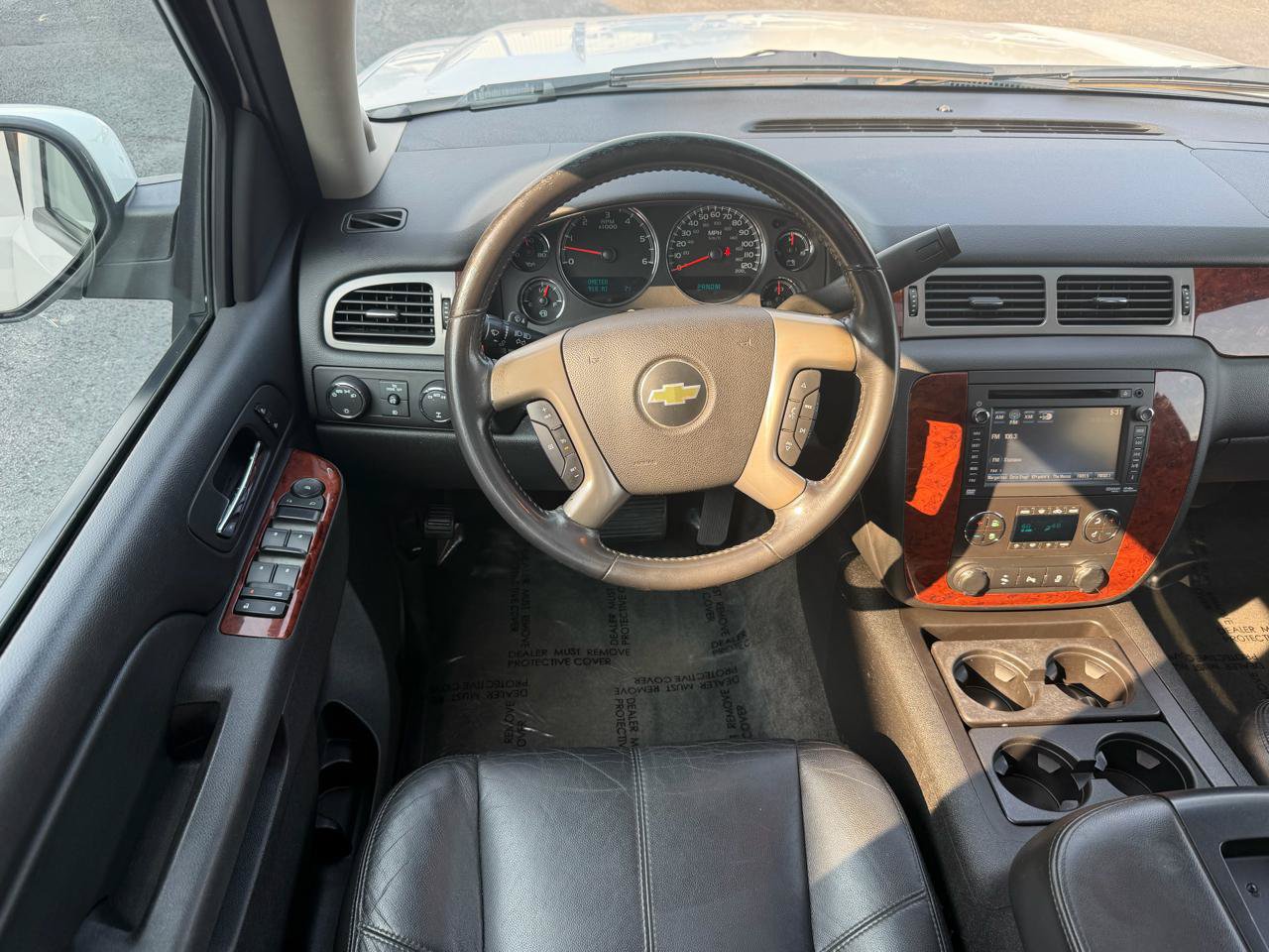 Used 2012 Chevrolet Suburban LT AWD/4WD image 16