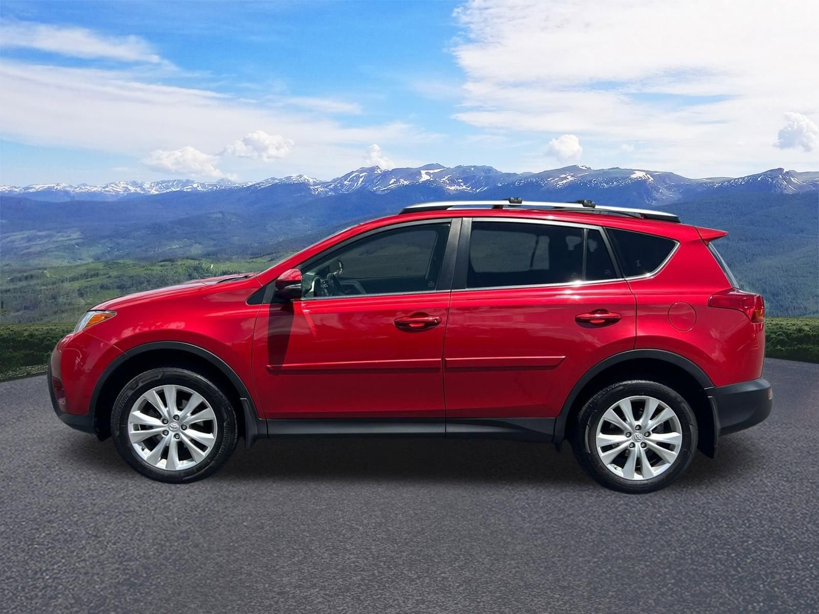Used 2015 Toyota RAV4 Limited AWD/4WD image 2