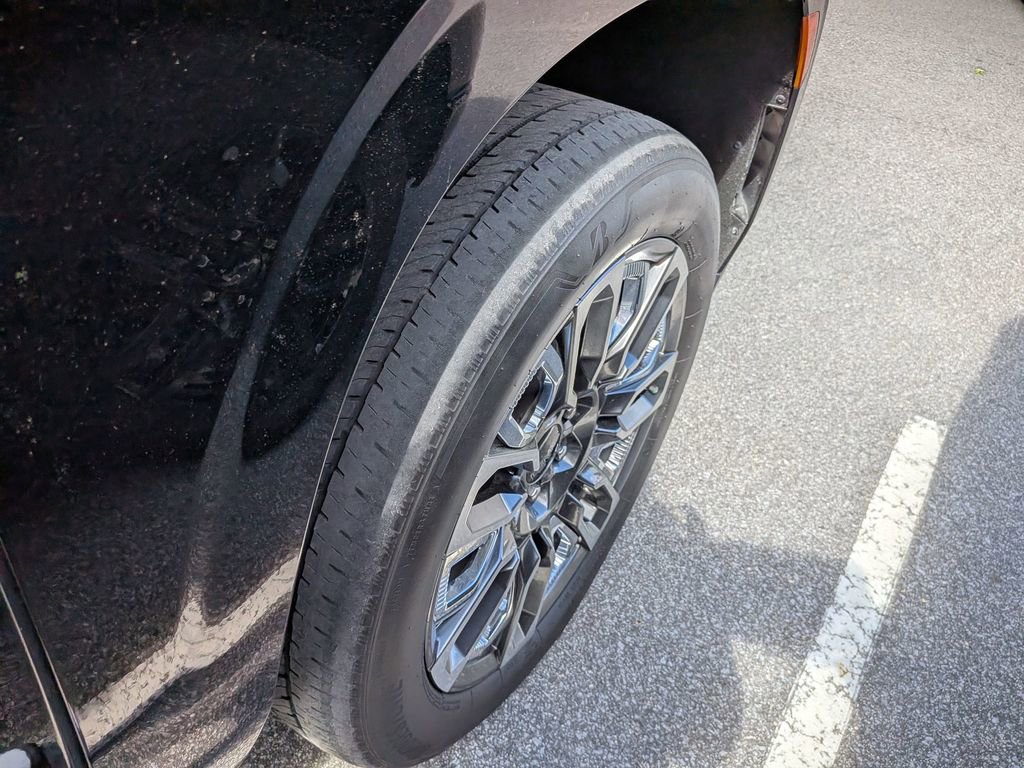 Certified 2024 GMC Yukon Denali Ultimate image 13