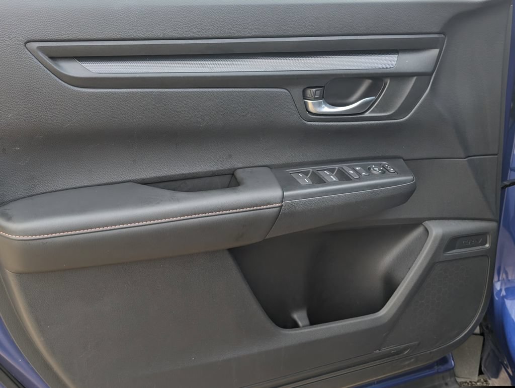 Certified 2025 Honda CR-V Sport image 14