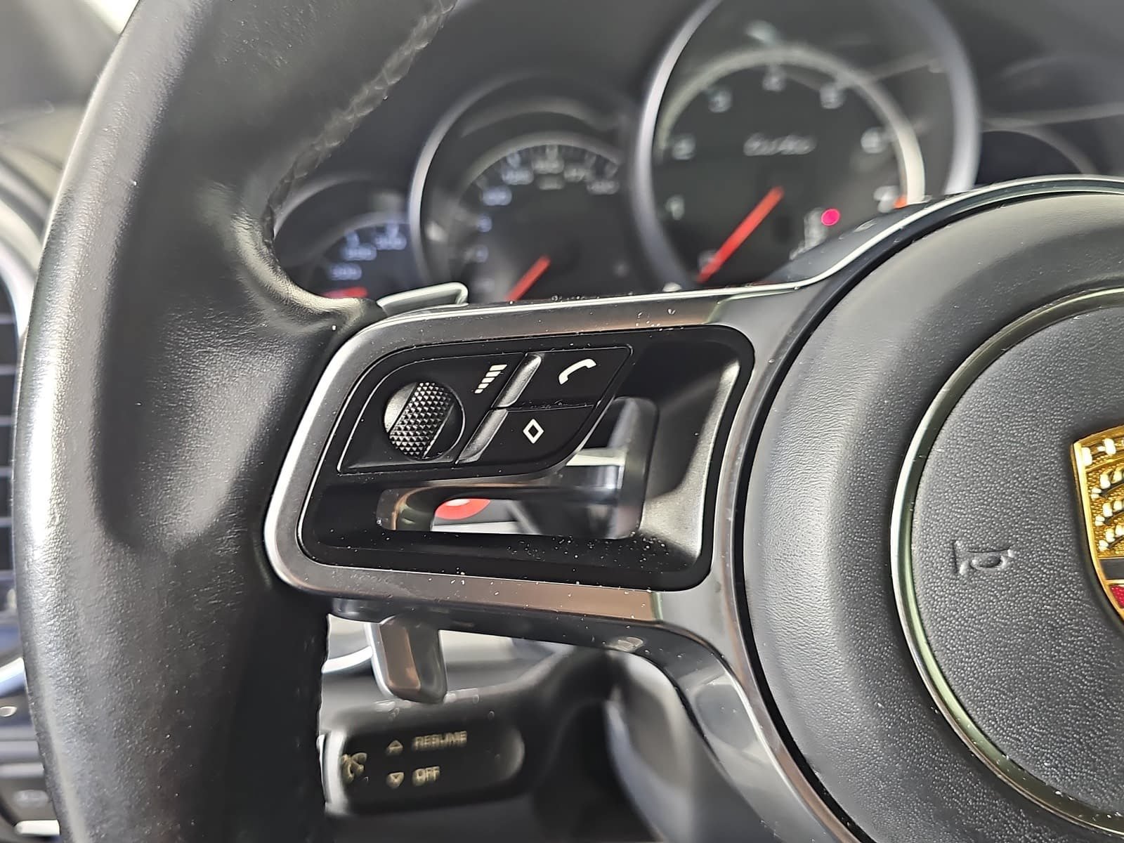 Used 2015 Porsche Cayenne Turbo AWD/4WD image 15