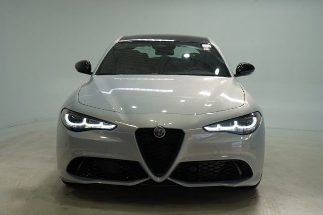 New 2025 Alfa Romeo Giulia AWD w/ Driving Assist Package image 2