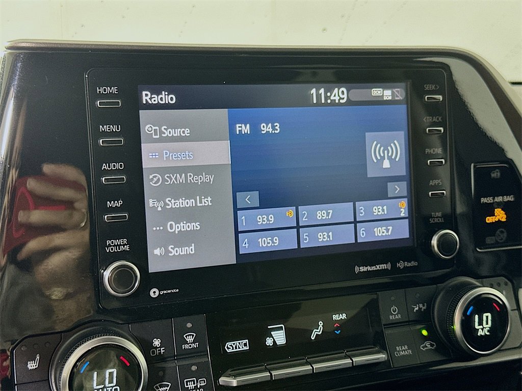 Used 2021 Toyota Highlander XLE image 29