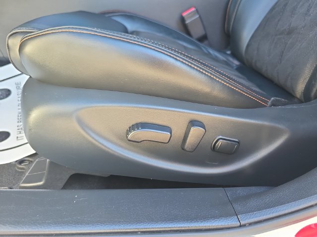 Used 2022 Nissan Maxima SR FWD image 12