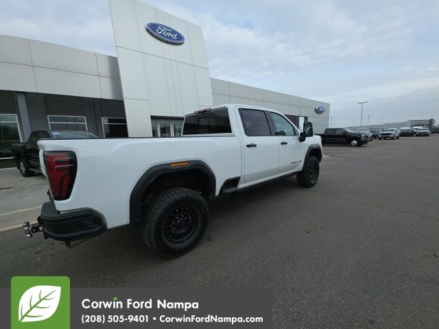 Used 2024 GMC Sierra 2500 AT4X w/ AT4X AEV Edition image 11