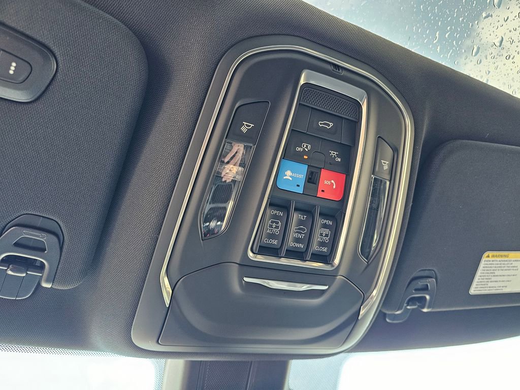 New 2026 Jeep Grand Wagoneer 4WD image 32