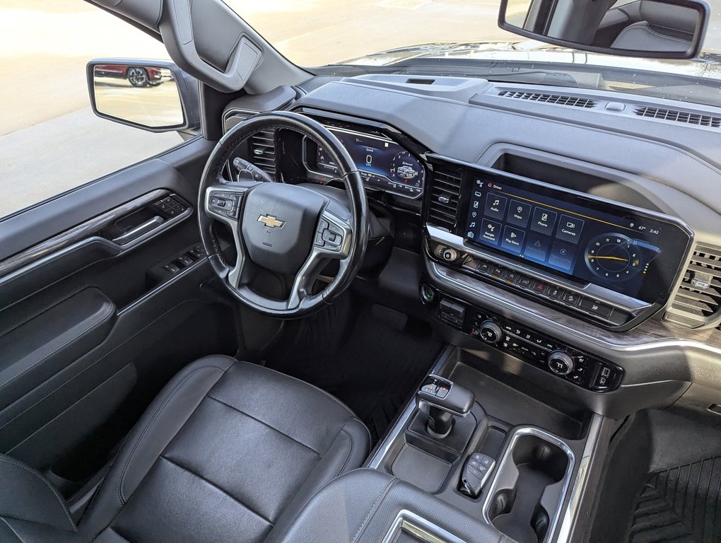 Used 2022 Chevrolet Silverado 1500 LTZ image 31