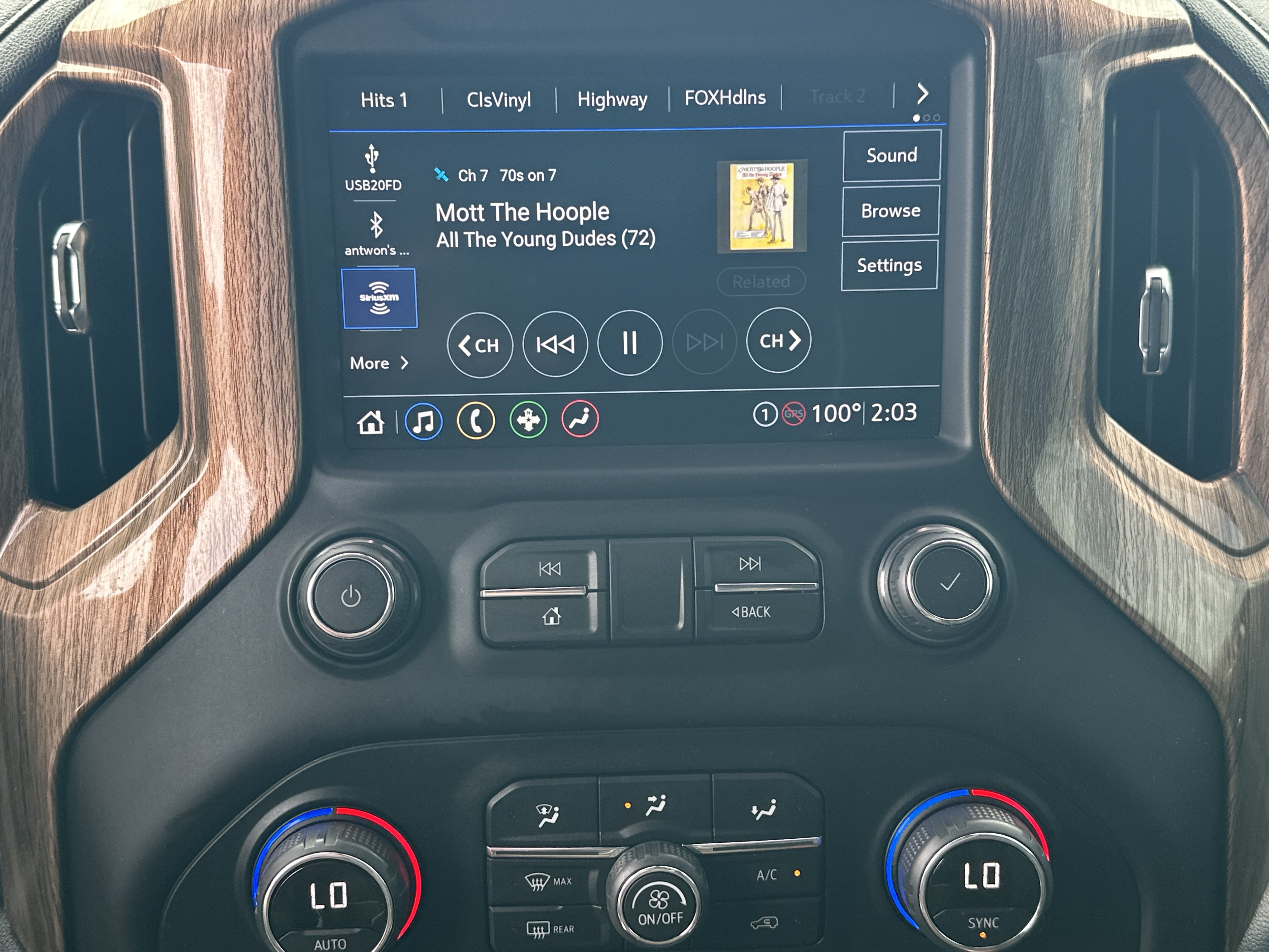 Used 2021 Chevrolet Silverado 1500 LTZ RWD image 29