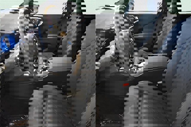 Used 2025 BMW X3 xDrive30i w/ Convenience Package image 16