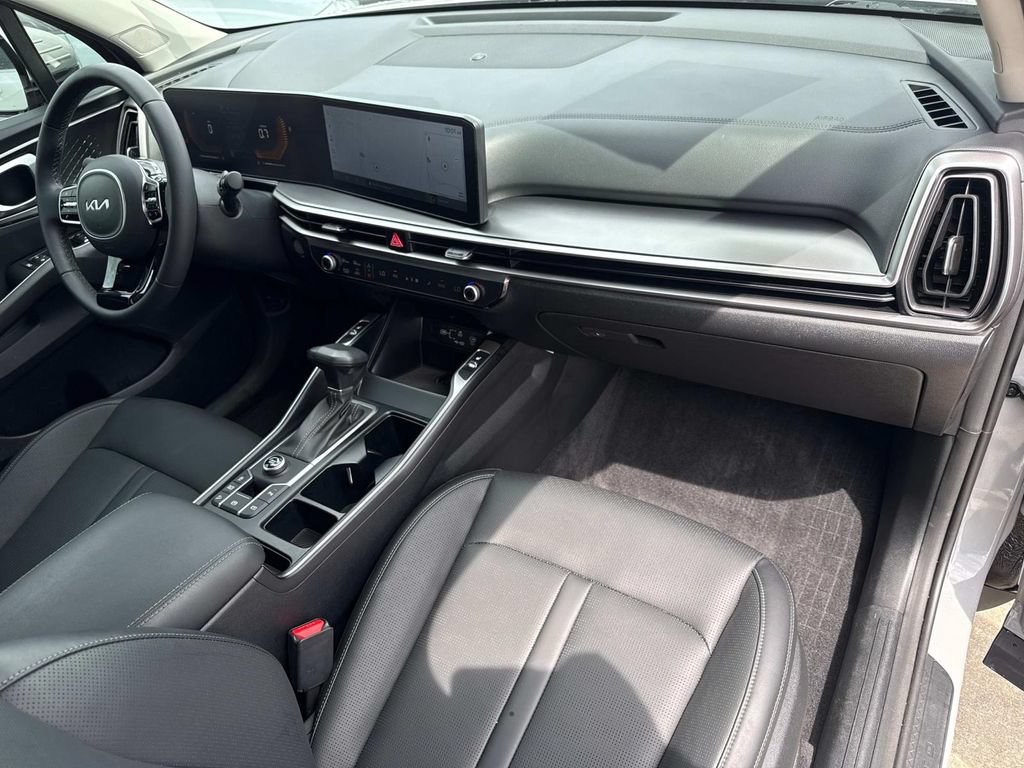 Used 2025 Kia Sorento S w/ Panoramic Sunroof Package FWD image 20
